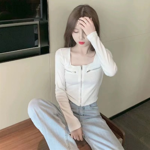 2024 autumn and winter new French retro square collar short zipper bottoming shirt for women with long-sleeved cardigan T-shirt top