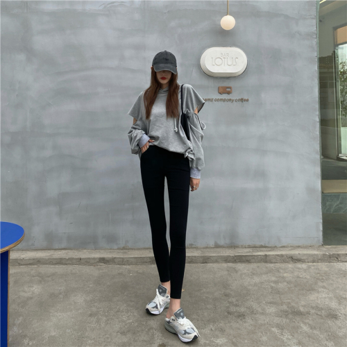 ~Magic pants small feet black nine-point new high waist slimming