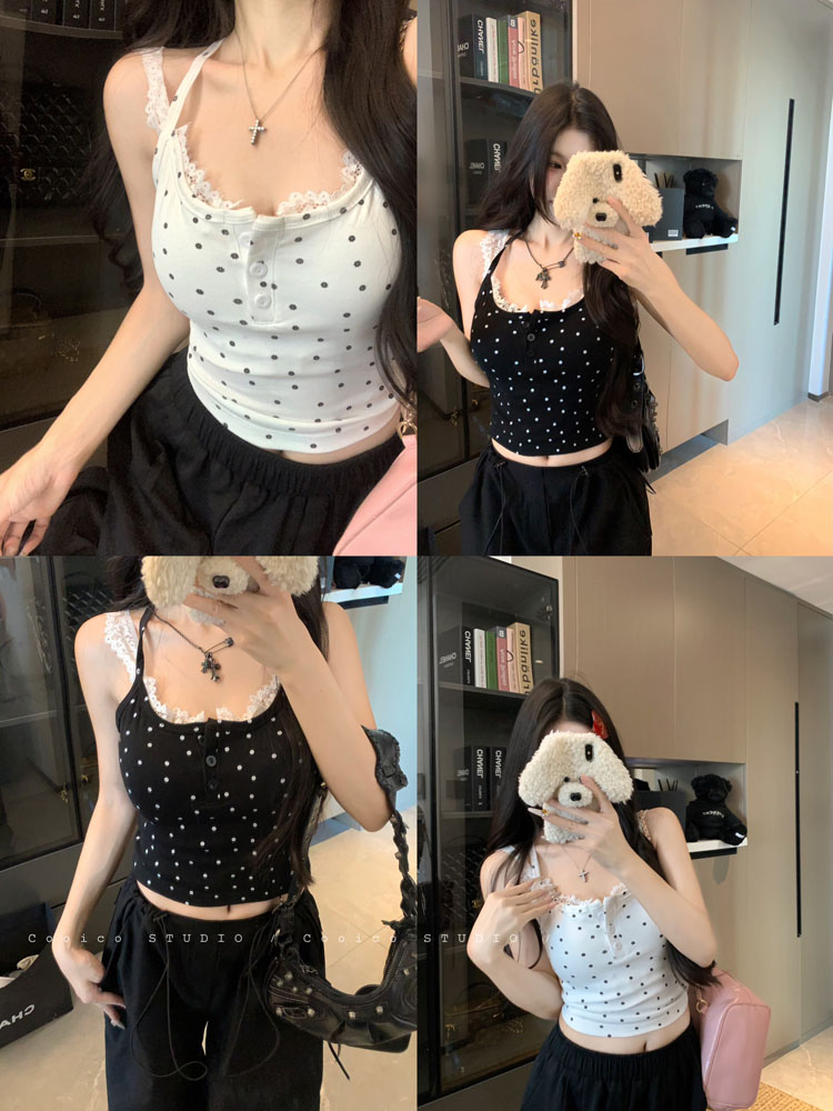 Real shot of the new gentle girly floral lace stitching inner bottoming vest with breast pads