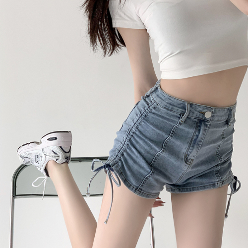 Hot girl summer high-waist denim shorts women's drawstring design slimming A-line strap hip-covering hot pants trendy