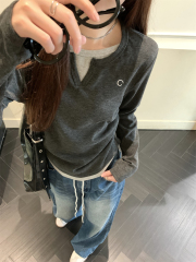 Actual shot of 2024 early autumn Korean version of contrasting color half-open collar pleated slimming design fake two-piece long-sleeved T-shirt top