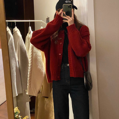 New design sense for women niche high-end lazy style red cardigan sweater for women in autumn and winter