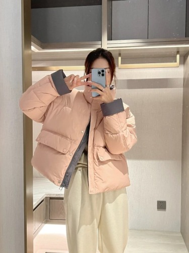 2024 Hanli Korean style light luxury high-end Korean style contrasting color small stand-up collar casual white duck down jacket