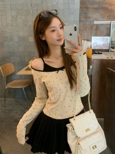 Real shot~Autumn new design fake two-piece small suspender long-sleeved off-shoulder T-shirt