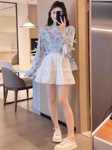 Thin printed long-sleeved sunscreen T-shirt for women summer design bow lace splicing niche chic top ins