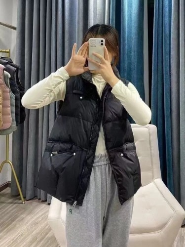 100% white duck down new style down jacket for women, thin European station down vest, women's short outer vest, trendy