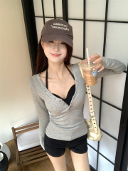 Actual shot of early autumn Korean style slim fit pure desire contrasting color spiked fake two-piece long-sleeved T-shirt with inner top