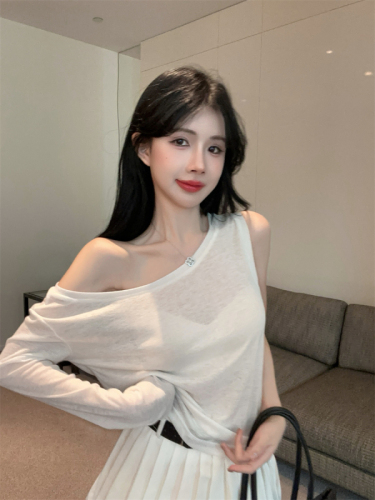 Gentle and super forest style, lazy and staggered design, see-through hollow air quality long-sleeved T-shirt, fashionable and versatile top for hot girls