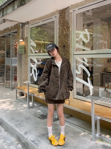 Real shot leopard print jacket 2024 new early autumn Hong Kong style niche loose drawstring zipper design BF jacket