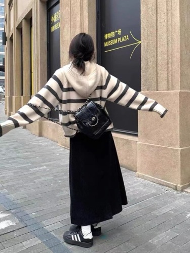 Loose Korean style hooded striped wool sweater pullover sweater for women autumn and winter inner layer sweater college style