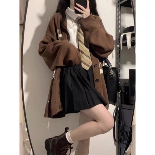 Korean retro Hong Kong style college style women's autumn and winter loose and salty or sweet street sweater