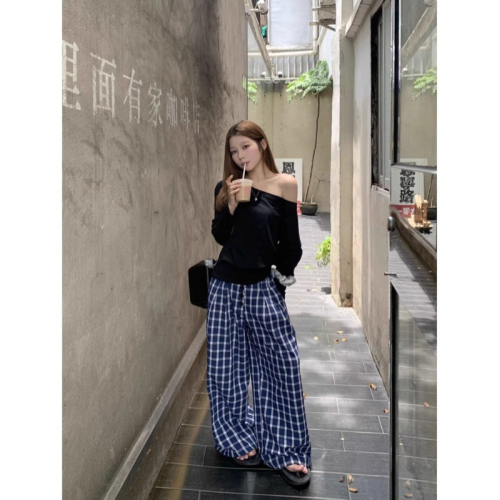 260g casually cut American retro black slanted shoulder T-shirt women's early autumn niche off-shoulder bottoming shirt loose top