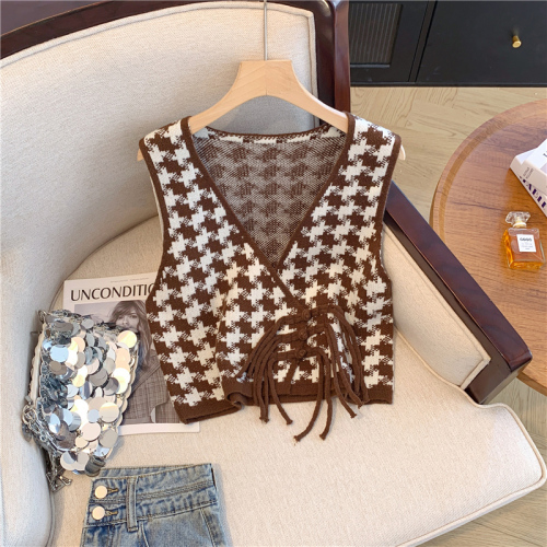 2024 Spring and Autumn New Fashionable Knitted Vest Women's Contrast Color Sleeveless Sweater Vest