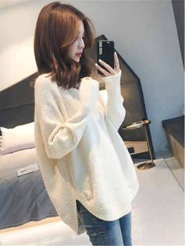 Lazy style, loose and fairy style, versatile top cec super hot V-neck sweater bottoming shirt for women winter