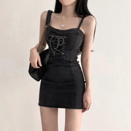 Waist slimming strappy denim dress