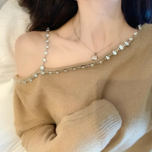 Spring off-shoulder top for women ins long-sleeved Hong Kong style design niche lazy style diamond knitted top trend