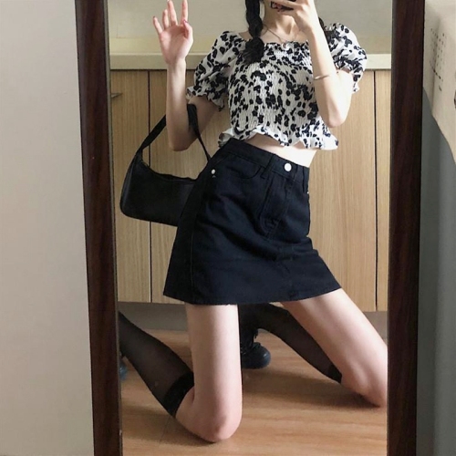 High-waisted denim short skirt for women, new spring and summer A-line skirt, slim and versatile hip-hugging skirt