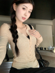 Actual shot of autumn Korean style slim fit half-open collar button design versatile inner long-sleeved T-shirt top