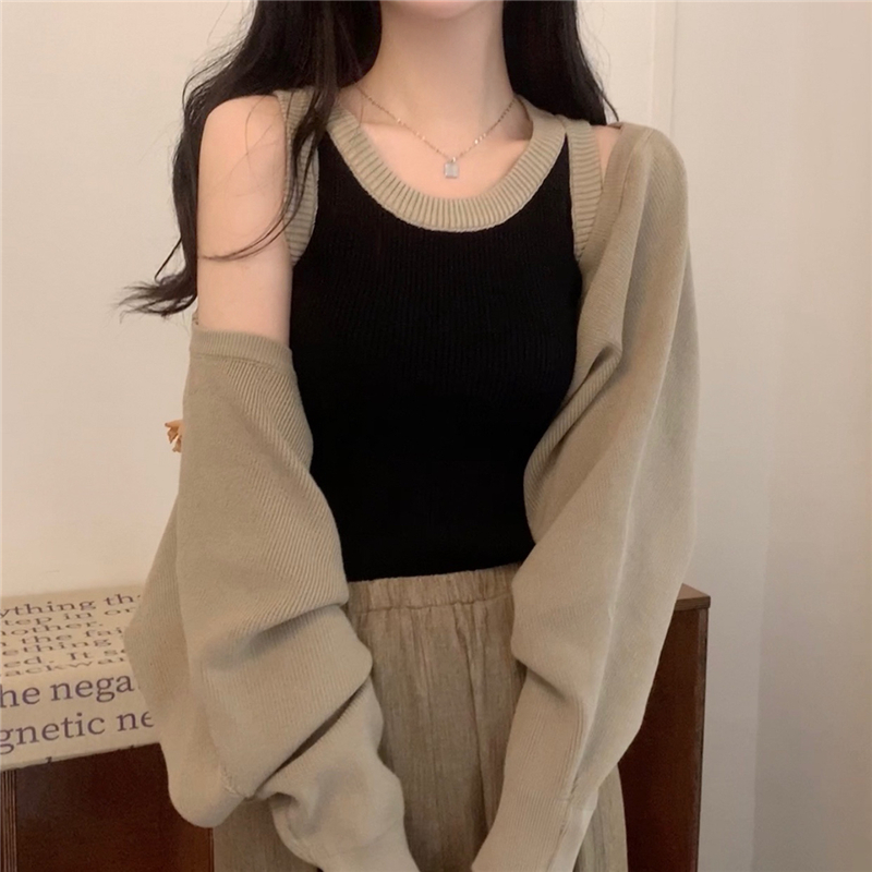 Real shot, real new camisole + long-sleeved shawl cardigan sweater top