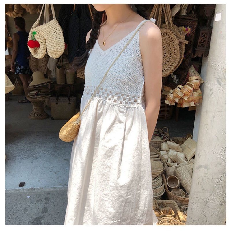 Summer Korean style ethnic style small fresh fashionable French retro V-neck suspender dress for women