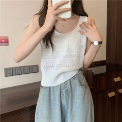 Super popular hollow knitted French chic small vest for women to wear as a summer internet celebrity sleeveless design short top