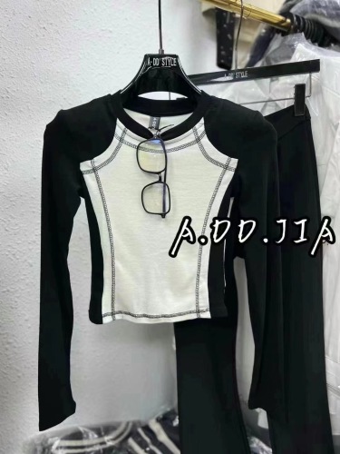 2024 Autumn Clothes Irregular Buttoned Round Neck Waist Long Sleeve T-Shirts for Hot Girls with Bottoming Shirts Trendy