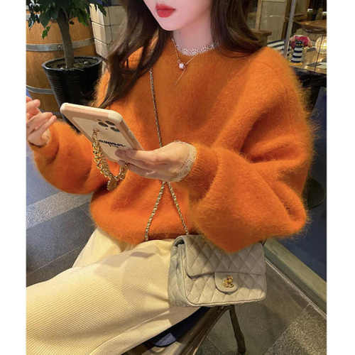 Raccoon velvet orange sweater for women in autumn and winter new fashionable and chic high-end soft waxy top