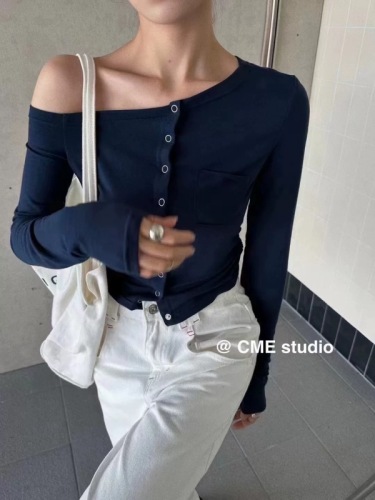 Asymmetrical sloped collar off-shoulder snap-button long-sleeved T-shirt for women, hot girl inner layering shirt, high-end top