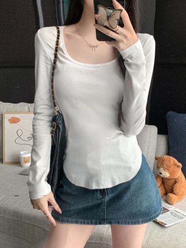 Real shot of square neck long-sleeved T-shirt for women in autumn 2024 new slim fit hot girl bottoming shirt versatile inner top