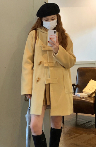 Horn button woolen coat for women 2024 autumn and winter woolen coat new style British style Korean style popular this year thickened