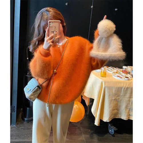 Raccoon velvet orange sweater for women in autumn and winter new fashionable and chic high-end soft waxy top