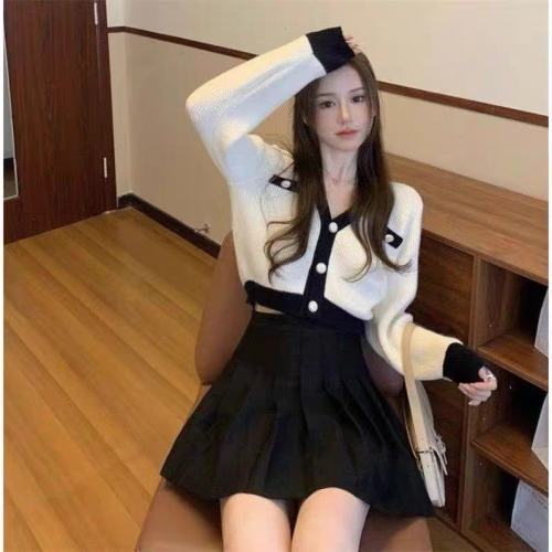 Xiaoxiangfeng top women's short jacket spring outer wear V-neck long-sleeved sweater and black skirt two-piece set