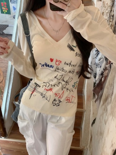 Real shot of graffiti letter printed V-neck sun protection blouse with slightly see-through back and hollow backless slim long-sleeved T-shirt for women