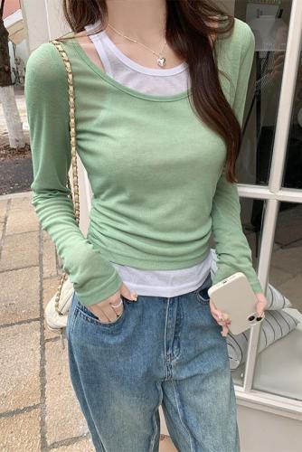 Actual shot of early autumn thin fake two-piece contrasting color long-sleeved T-shirt for women Korean style slimming bottoming outer top