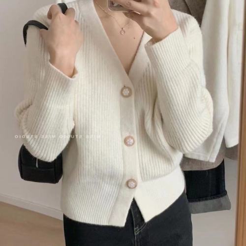 Spring new style soft milk blue niche design western style loose lazy style V-neck sweater jacket thick knitted cardigan for women