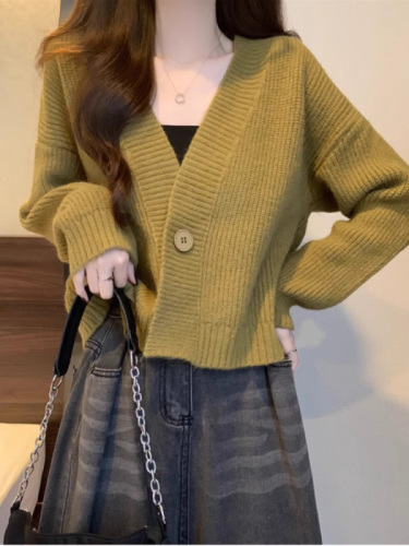 Korean autumn and winter lazy style slimming design niche long-sleeved short sweater v-neck knitted cardigan