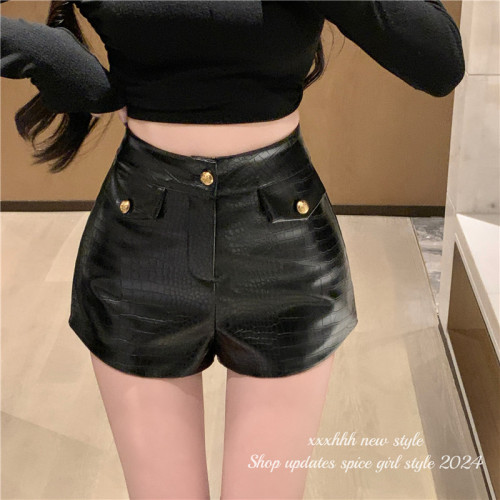 Real shot of autumn and winter new temperament socialite metal buckle washed leather slimming high waist shorts