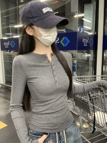 Actual shot of autumn Korean style slim fit button design, versatile pure cotton long-sleeved T-shirt bottoming top for women