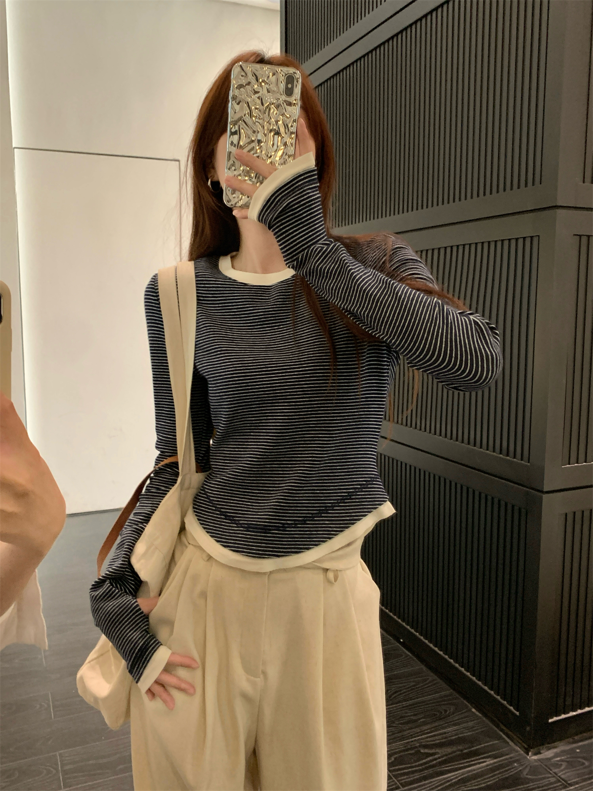 Actual shot of early autumn Korean version slim fit contrasting retro striped fake two-piece design pure cotton long-sleeved T-shirt top
