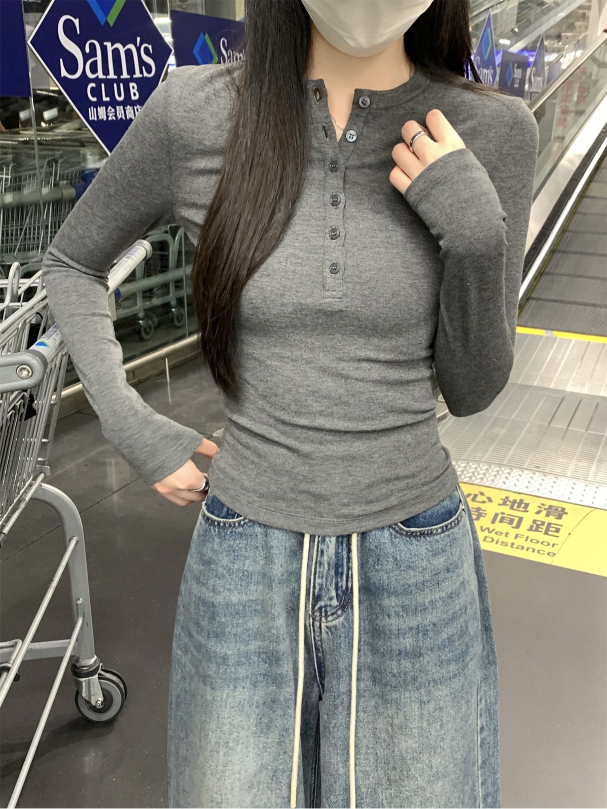 Actual shot of early autumn Korean style slim-fitting button design, slim and versatile pure cotton long-sleeved T-shirt bottoming top for women