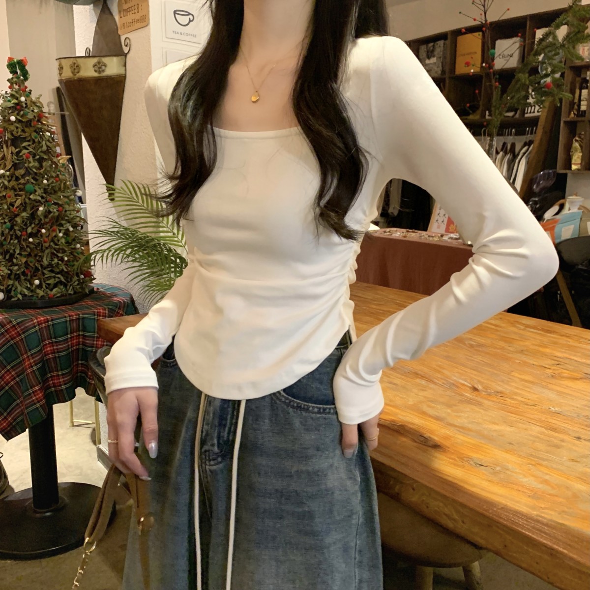Actual shot of early autumn 2024 Korean style square collar pleated design solid color slim bottoming long-sleeved T-shirt women's top