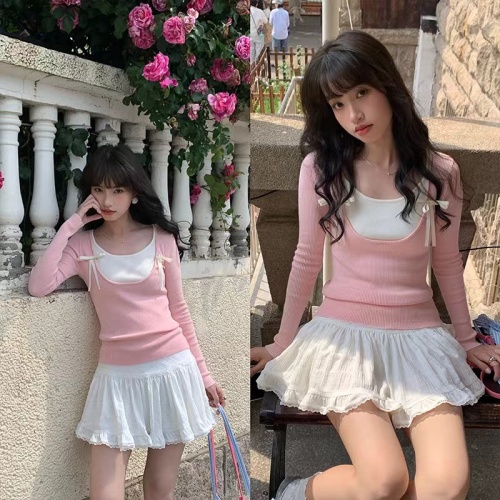 Korean style bow black fake two-piece long-sleeved T-shirt for women spring 2024 new design niche top