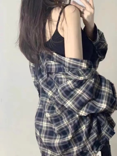 Plaid shirt women's summer 2 new shirt jacket early autumn French long-sleeved thin top design niche