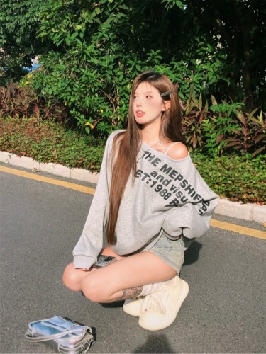 American slanted shoulder letter design long-sleeved sweatshirt for hot girls ins autumn top