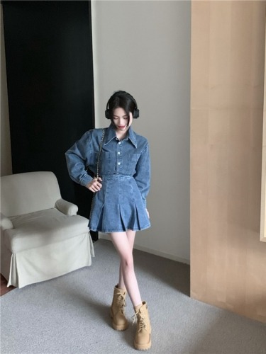 Real shot!  Retro Fashion Pointed Collar Versatile Long Sleeve Denim Shirt High Waist Pleated Skirt Suit