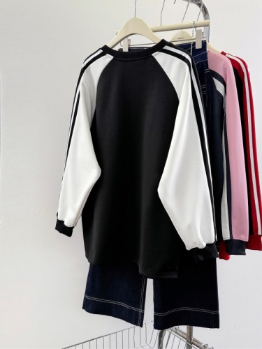 Actual shot of sweatshirts for men and women, spring and autumn thin section, 2024 trendy loose design, color-blocked round neck Korean style tops