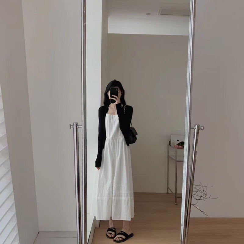 New French retro Hepburn style small white suspender skirt + black knitted cardigan two-piece set for women