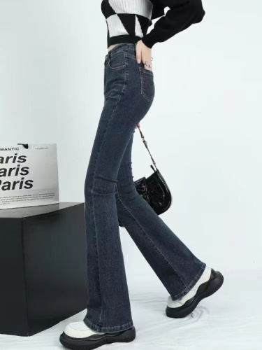 Large size black micro-flared jeans, new fat MM spring and summer elastic high-waisted loose slimming horseshoe pants