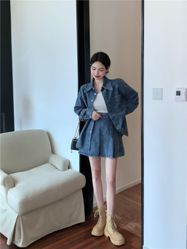 Real shot!  Retro Fashion Pointed Collar Versatile Long Sleeve Denim Shirt High Waist Pleated Skirt Suit