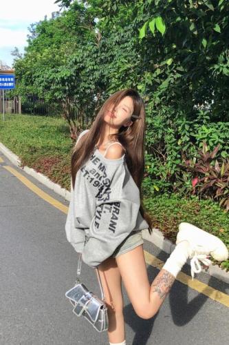 American slanted shoulder letter design long-sleeved sweatshirt for hot girls ins autumn top